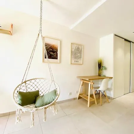 Appartamento Boho Clim Parking Terrasse Nîmes